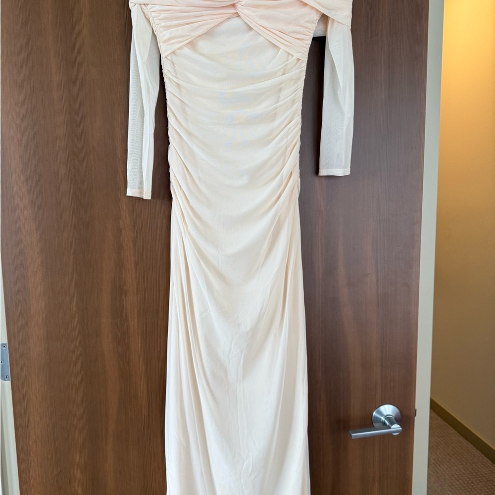 Elegant Cream Long Sleeve Dress